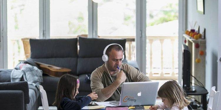 Teletrabajo y trabajo remoto o trabajo en casa.