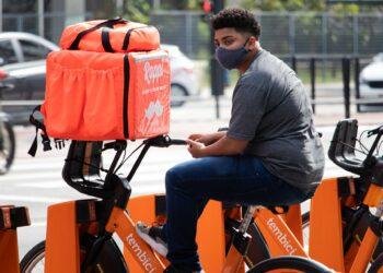 Economía colaborativa, plataformas digitales y precarización laboral en el panorama Colombiano.