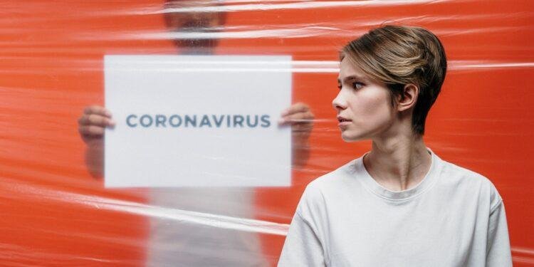 Quién asume el pago de las incapacidades por Covid-19? ¿Puede considerarse una enfermedad laboral directa?