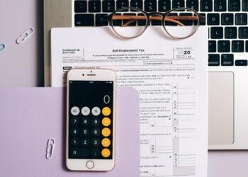 ¿Cómo liquidar correctamente las prestaciones sociales al terminar un contrato de trabajo?