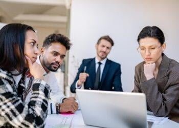 ¿Puede suspenderse el proceso tradicional de reorganización en etapa de negociación del acuerdo y por aplicación del Decreto 939 de 2021?