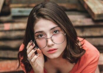 Derecho del trabajo actual : El entretenimiento para adultos y la protección social