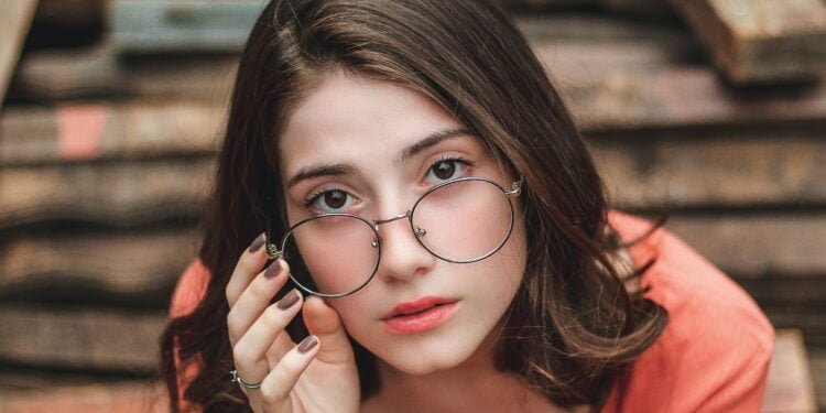 Derecho del trabajo actual : El entretenimiento para adultos y la protección social