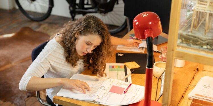 ¿Pueden los trabajadores negarse al reintegro presencial para la ejecución de sus labores?