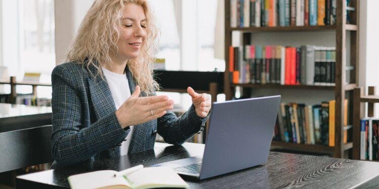 ¿Es perentoria una modernización de la enseñanza en las facultades de Derecho en Colombia?