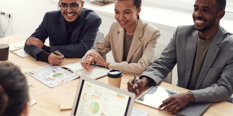 Contratación de extranjeros en Colombia: aspectos a tener en cuenta