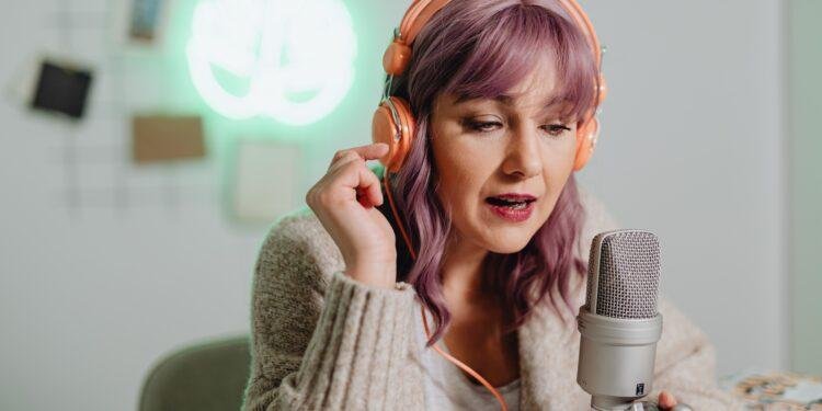 ! Influencers y qué deben saber para ejercer su profesión legalmente !   Clearance para influencers