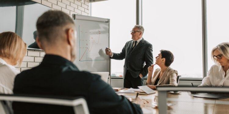 SACS en el Perú: las reformas que faltan para ser más atractivo el modelo societario