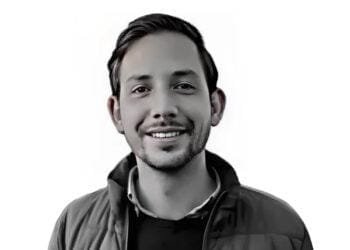 Implementación de tarjeta de registro de alojamiento (TRA) & software de gestión hotelera para los prestadores de servicios turísticos ¿Requisito necesario?