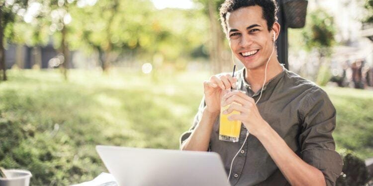 El teletrabajo en el perú: Regulación de la Ley 31572