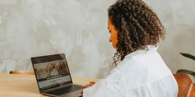 Protegiendo tus infoproductos: Aspectos legales que debes tener en cuenta