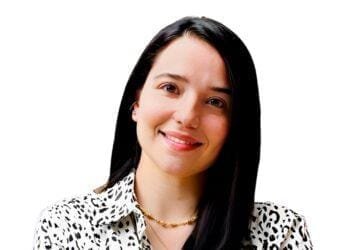 ¿la SIC deberá tener en cuenta una prueba pericial que demuestre lo contrario al cotejo realizado? ¿qué debe primar, la prueba o el cotejo realizado?