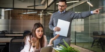 Periodo de Prueba en Colombia 2025: lo que debes saber sobre la terminación sin causa y la nueva reforma laboral - Lexir