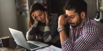 ¿Cuándo prescribe una deuda con el banco en Colombia? Plazos legales, jurisprudencia y ejemplos 2025 - LEXIR