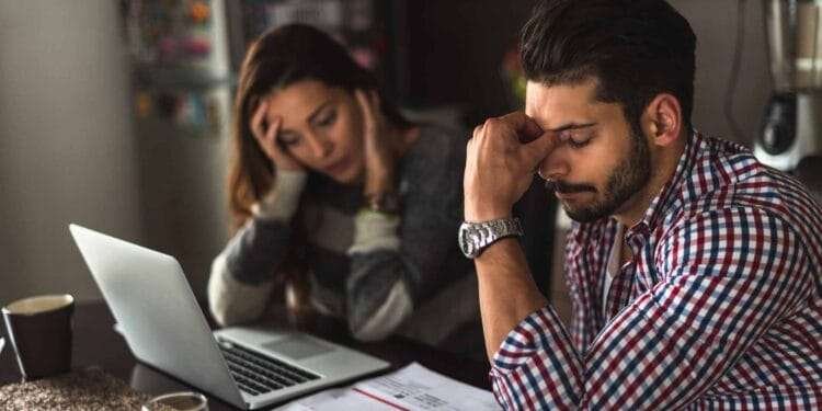 ¿Cuándo prescribe una deuda con el banco en Colombia? Plazos legales, jurisprudencia y ejemplos 2025 - LEXIR